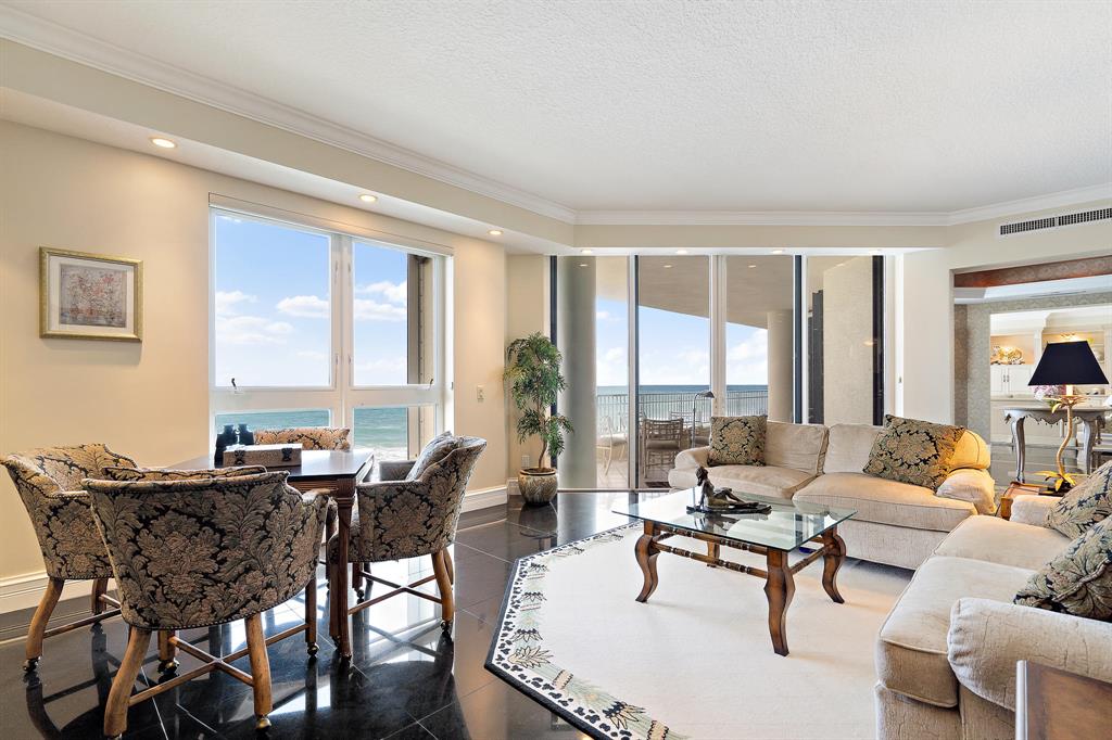 CARLYLE JUPITER ISLAND CONDO - Residential