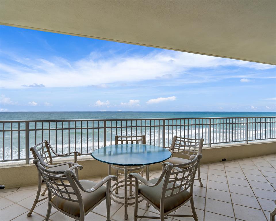 CARLYLE JUPITER ISLAND CONDO - Residential
