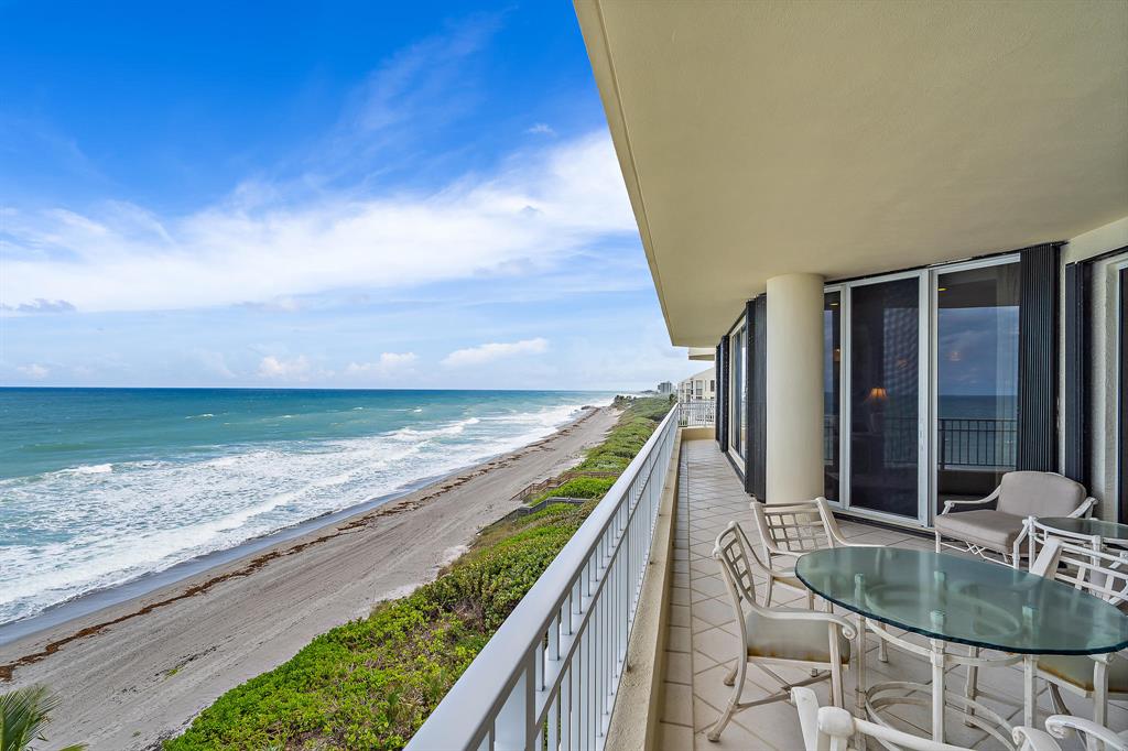 CARLYLE JUPITER ISLAND CONDO - Residential
