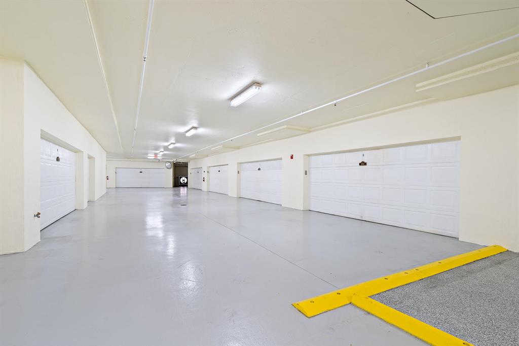 CARLYLE JUPITER ISLAND CONDO - Residential