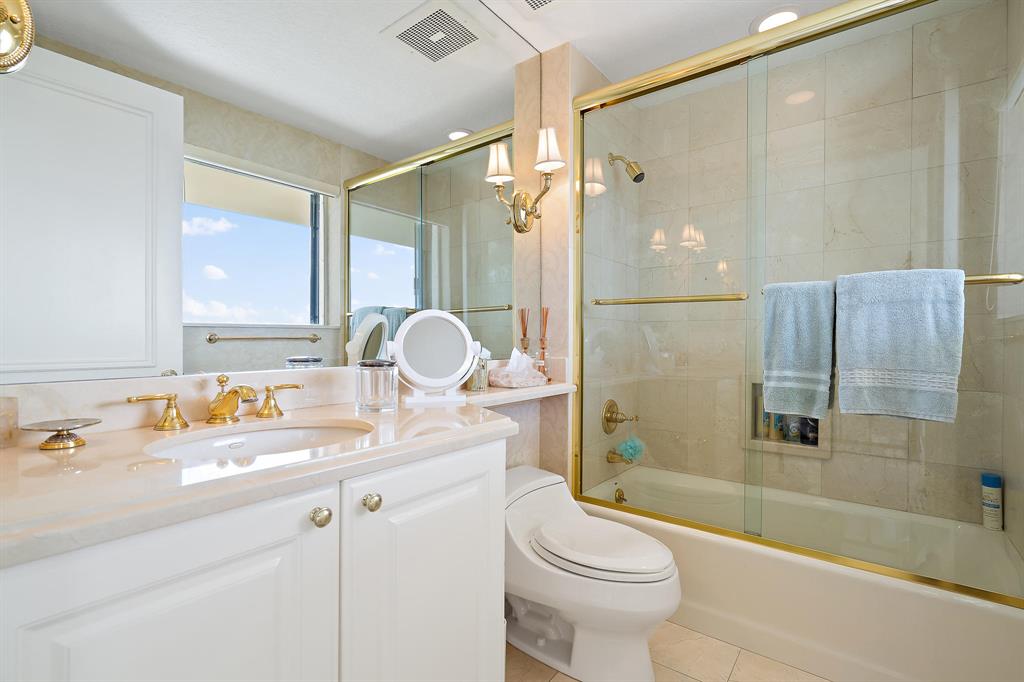 CARLYLE JUPITER ISLAND CONDO - Residential