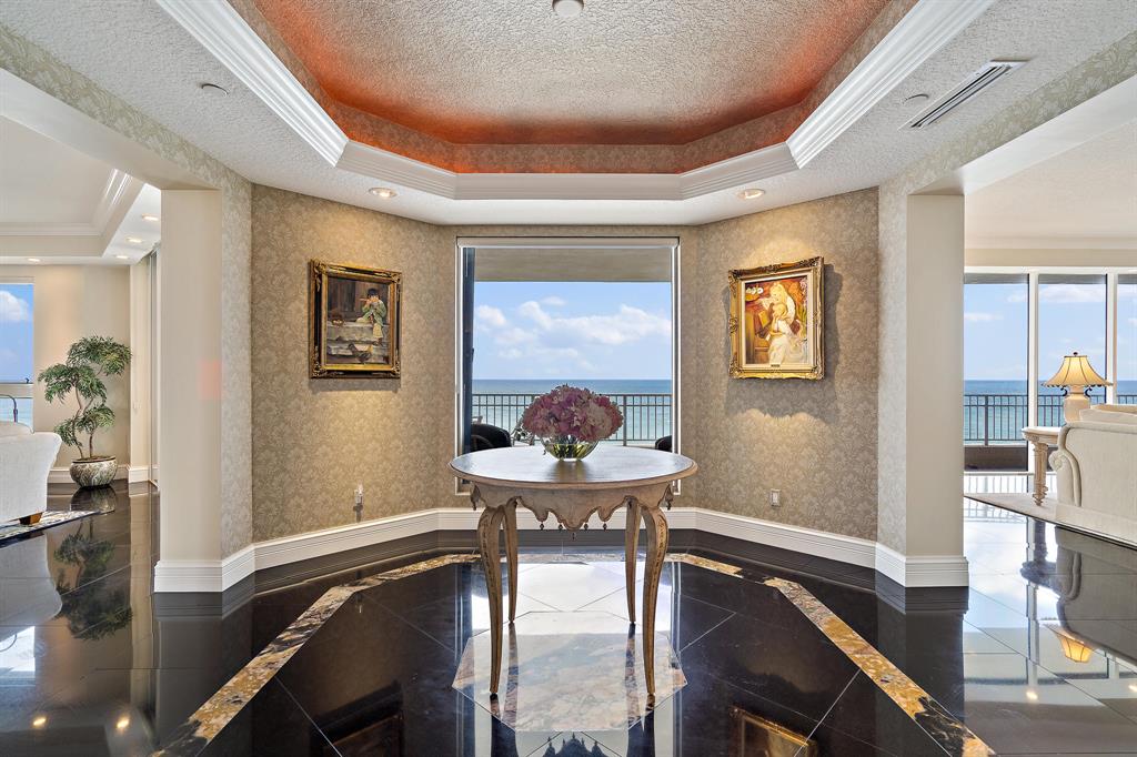 CARLYLE JUPITER ISLAND CONDO - Residential