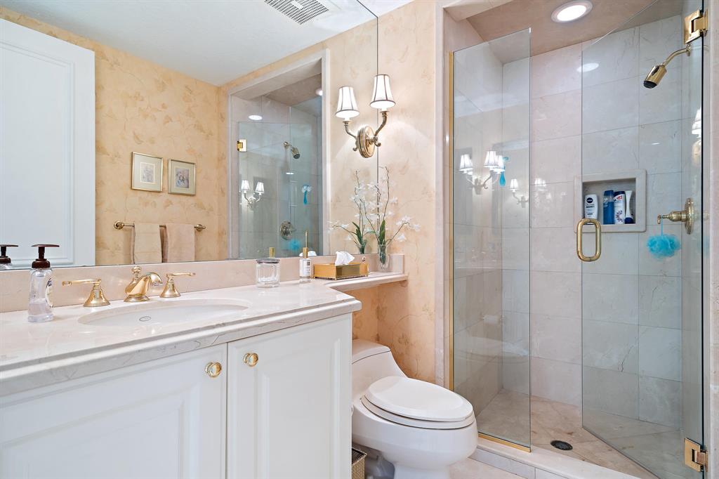 CARLYLE JUPITER ISLAND CONDO - Residential