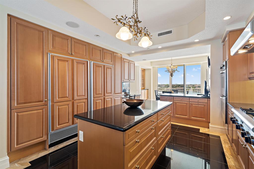 CARLYLE JUPITER ISLAND CONDO - Residential