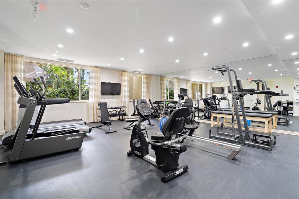 CARLYLE JUPITER ISLAND CONDO - Residential