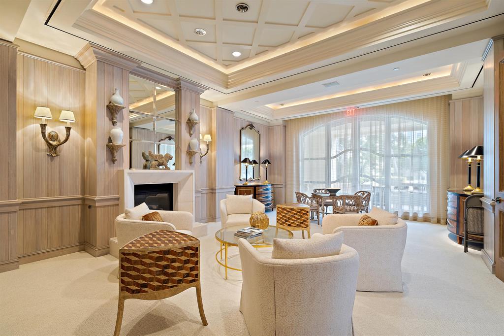 CARLYLE JUPITER ISLAND CONDO - Residential