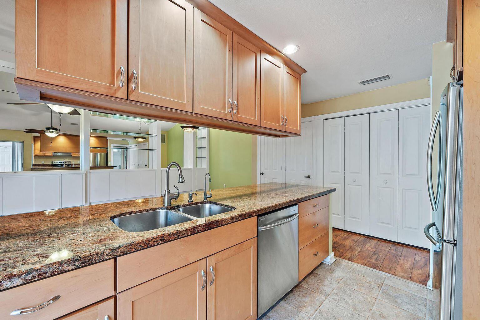 Oaks Sun - Residential Lease