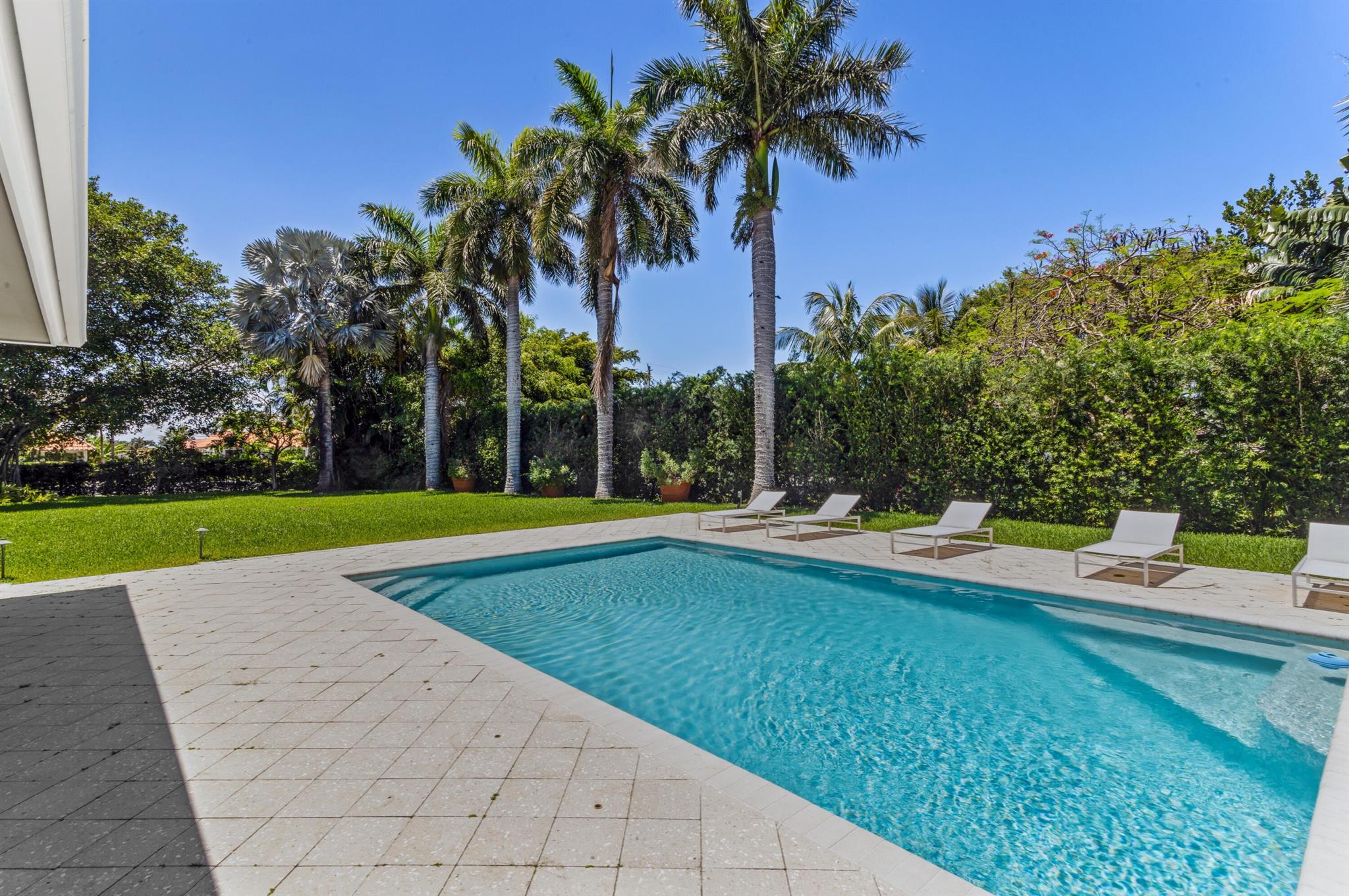 POINT MANALAPAN 12 - Residential