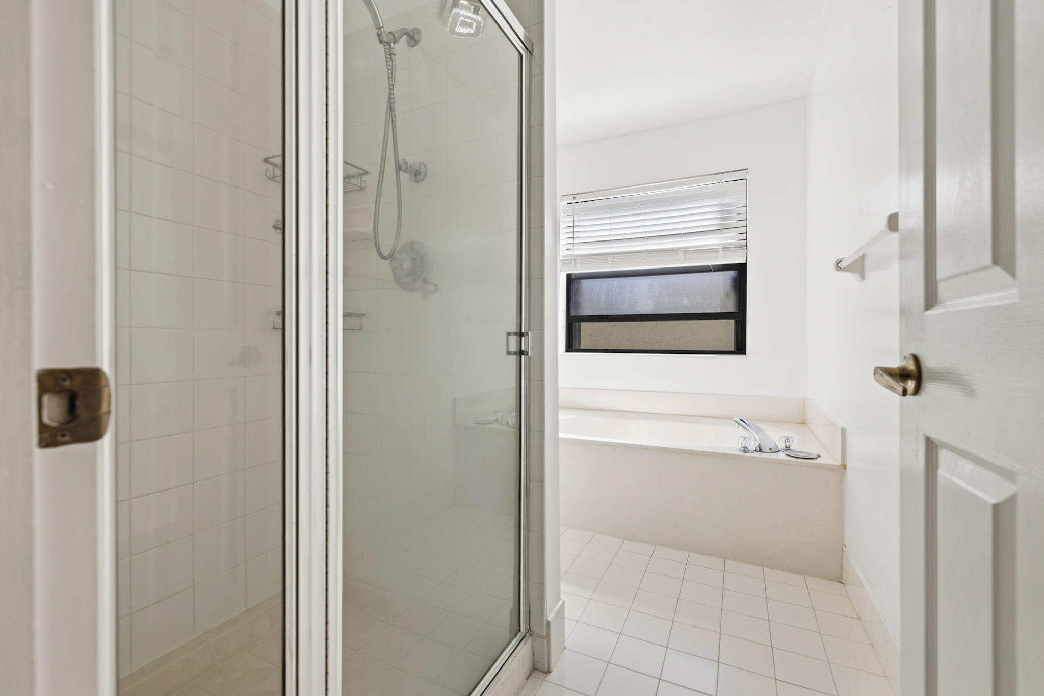 COUNTRY CLUB VILLAGE - Residential