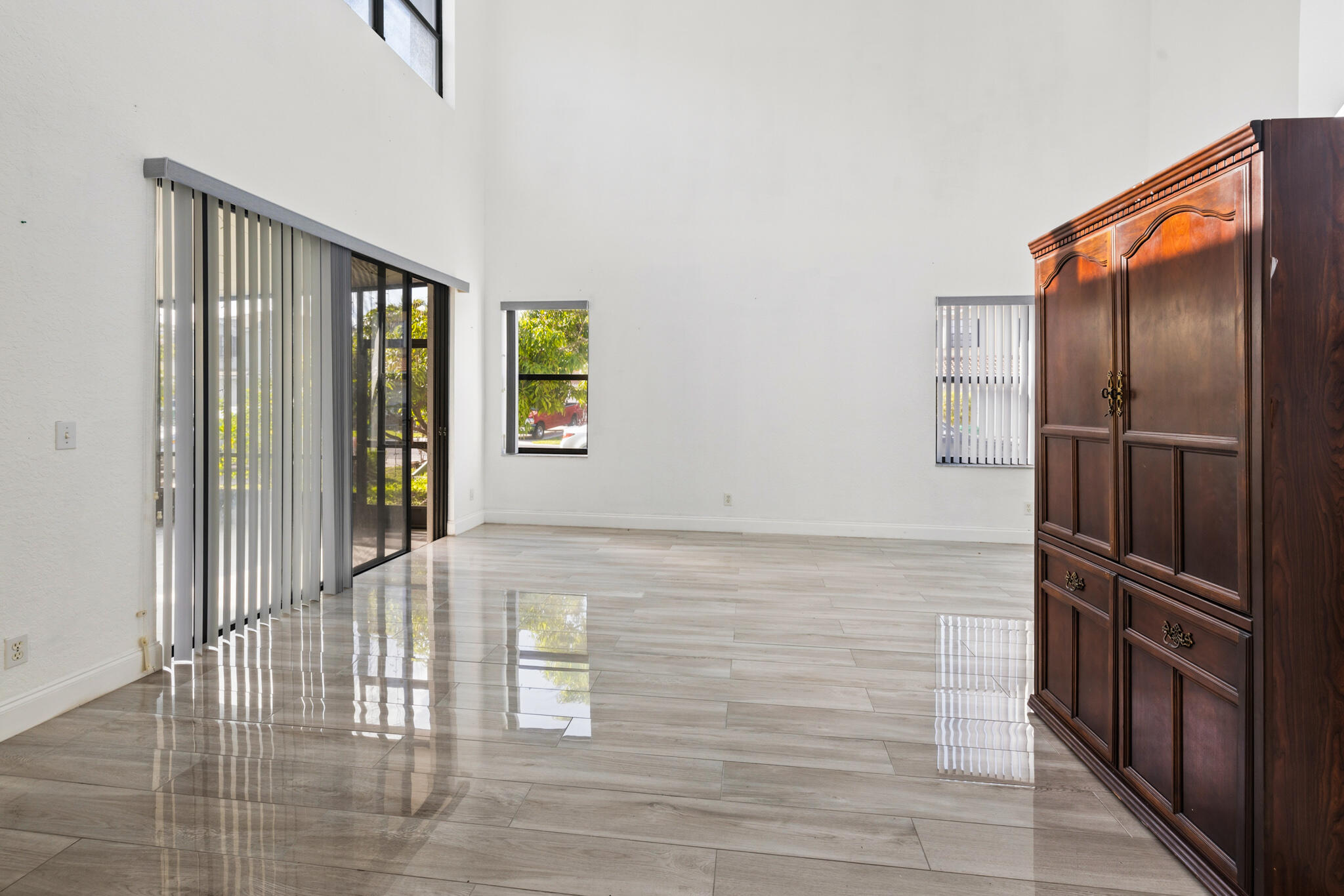 3471 NW 112th Avenue