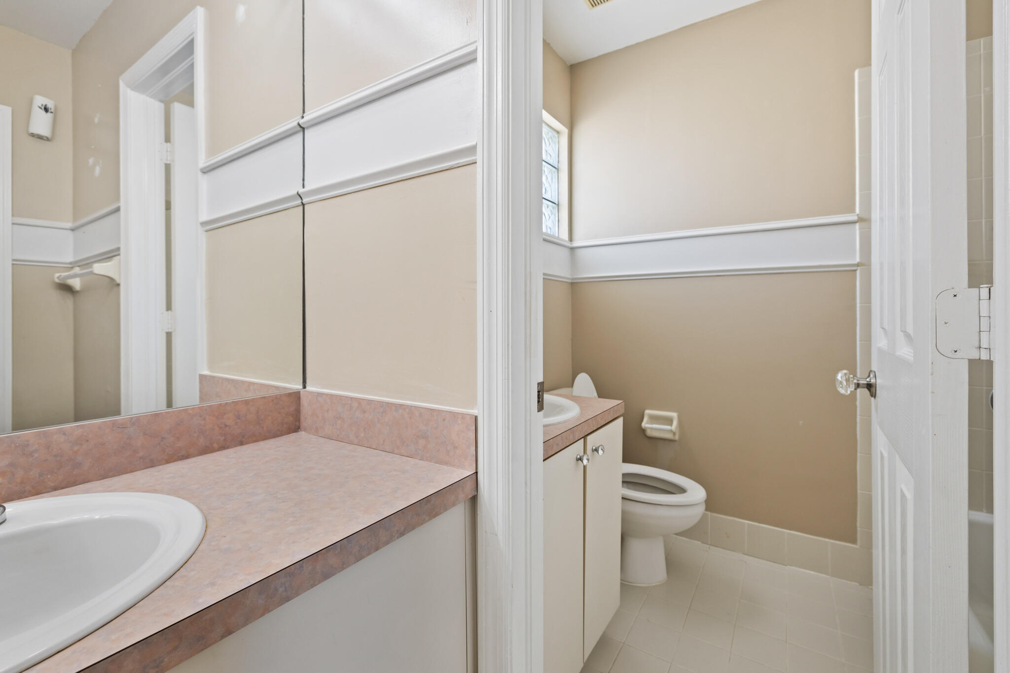 COUNTRY CLUB VILLAGE - Residential