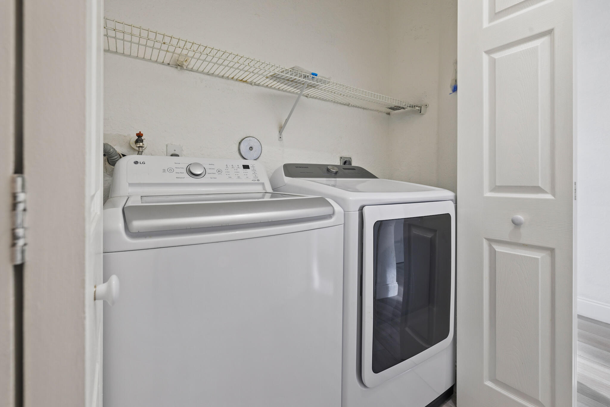 COUNTRY CLUB VILLAGE - Residential