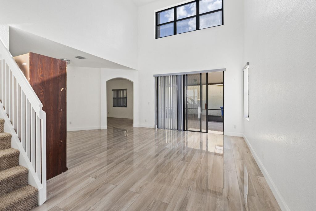 Photo of 3471 NW 112th Avenue, Coral Springs, FL 33065 (MLS # B26015984)