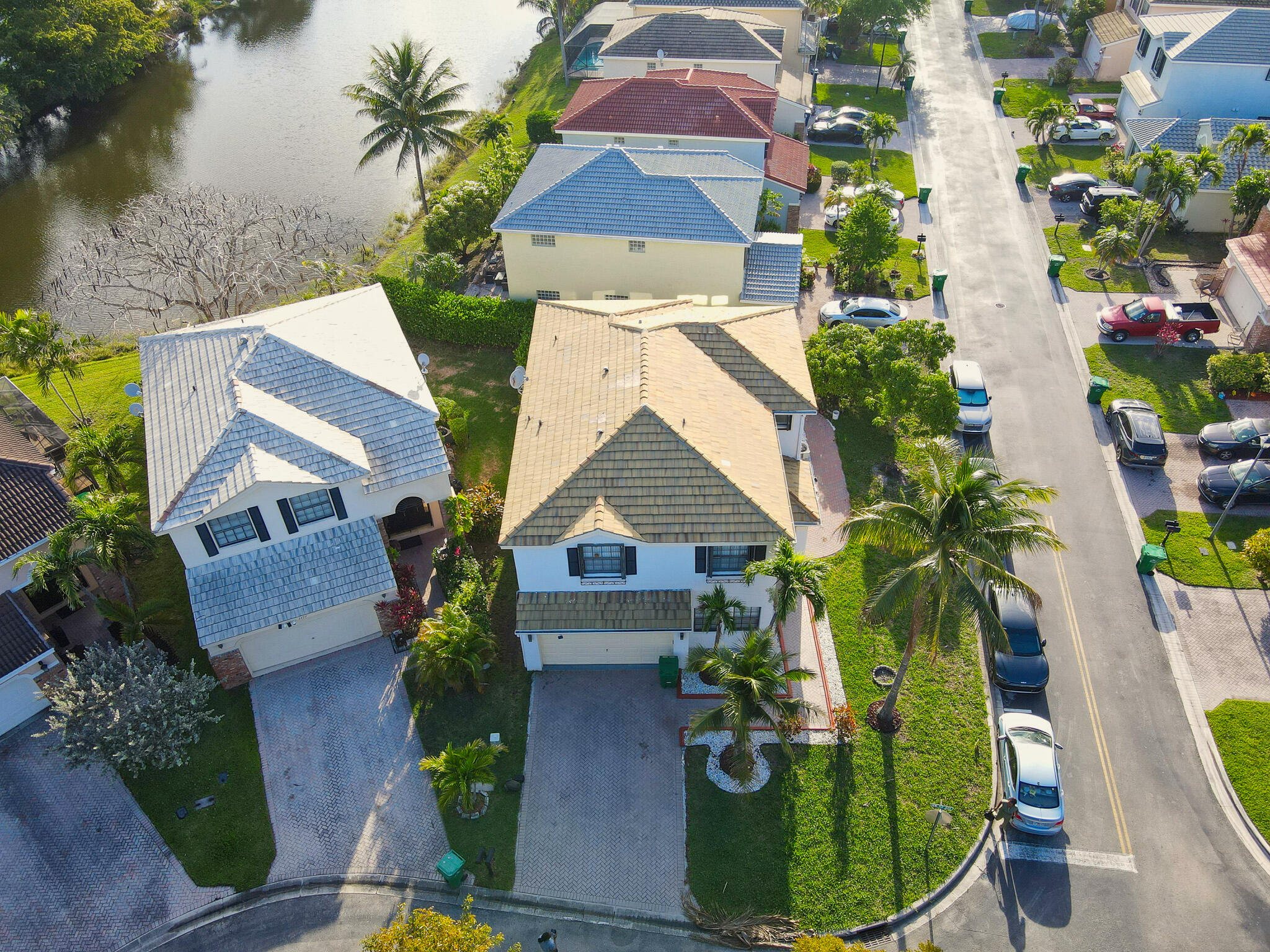 COUNTRY CLUB VILLAGE - Residential