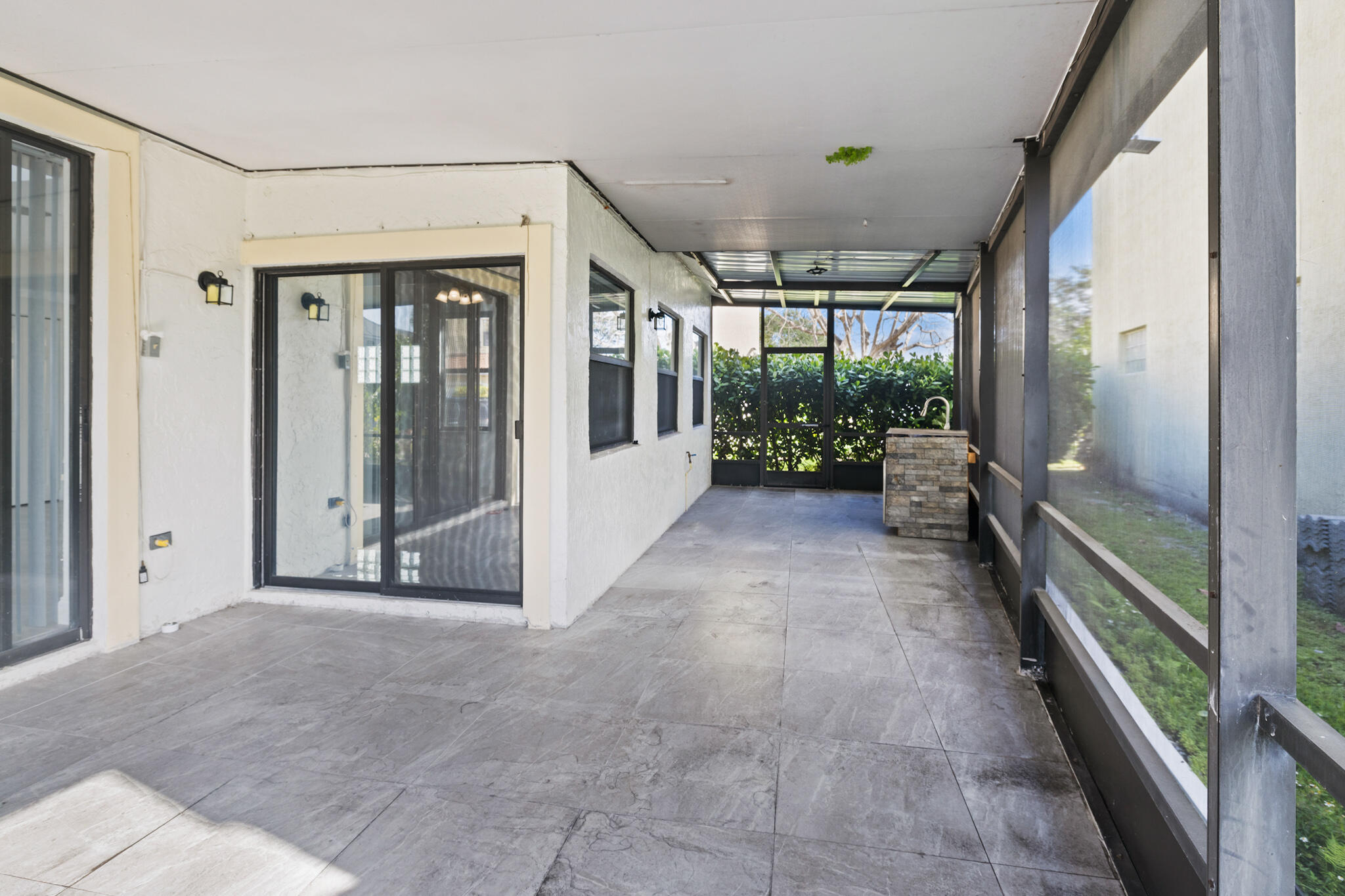 COUNTRY CLUB VILLAGE - Residential