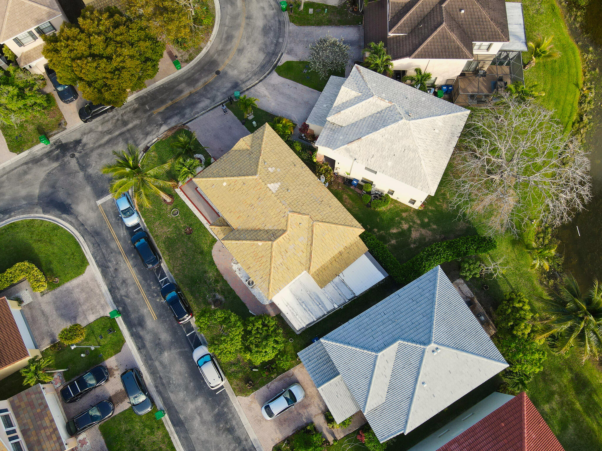 COUNTRY CLUB VILLAGE - Residential