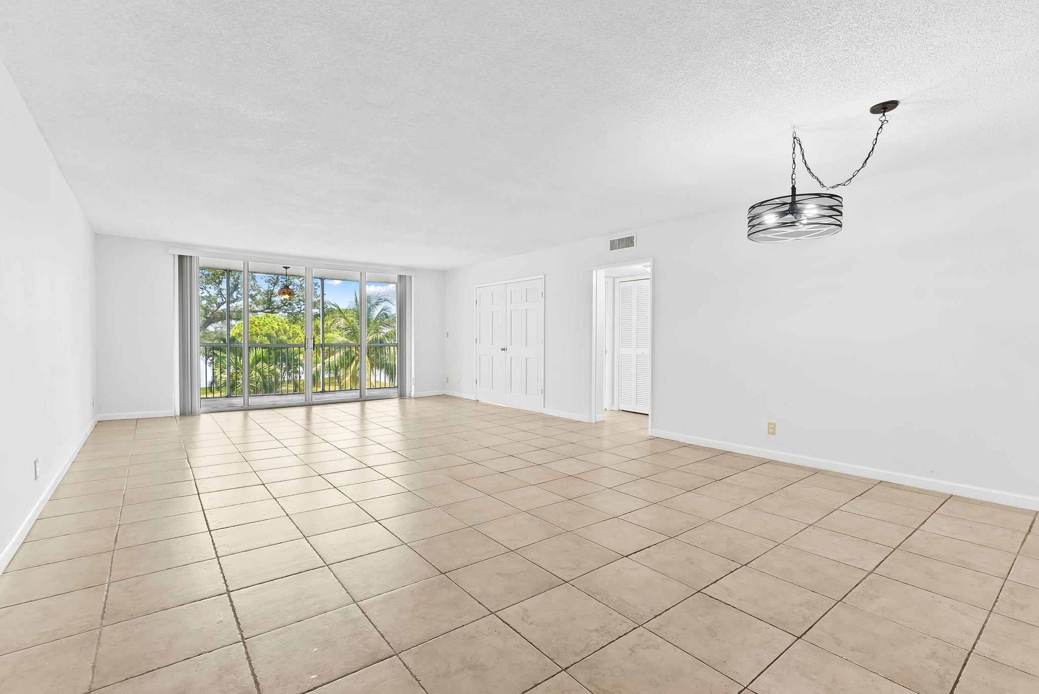 3010 N Course Dr 306