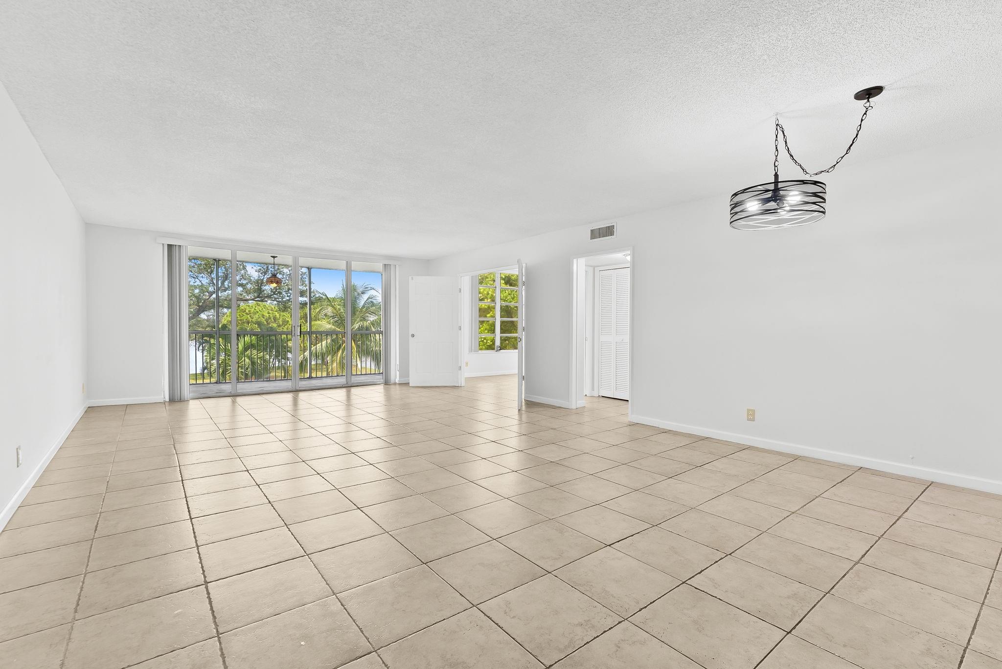 3010 N Course Dr 306