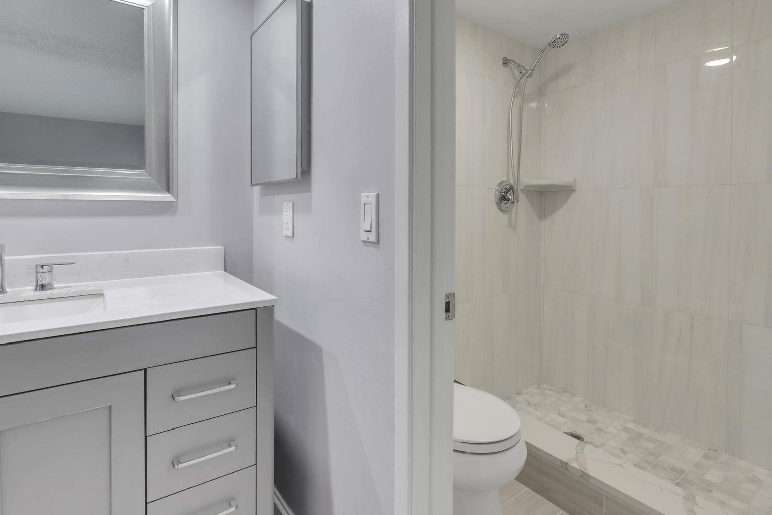 LAVERS DELRAY RACQUET CLUB CONDO - Residential Lease