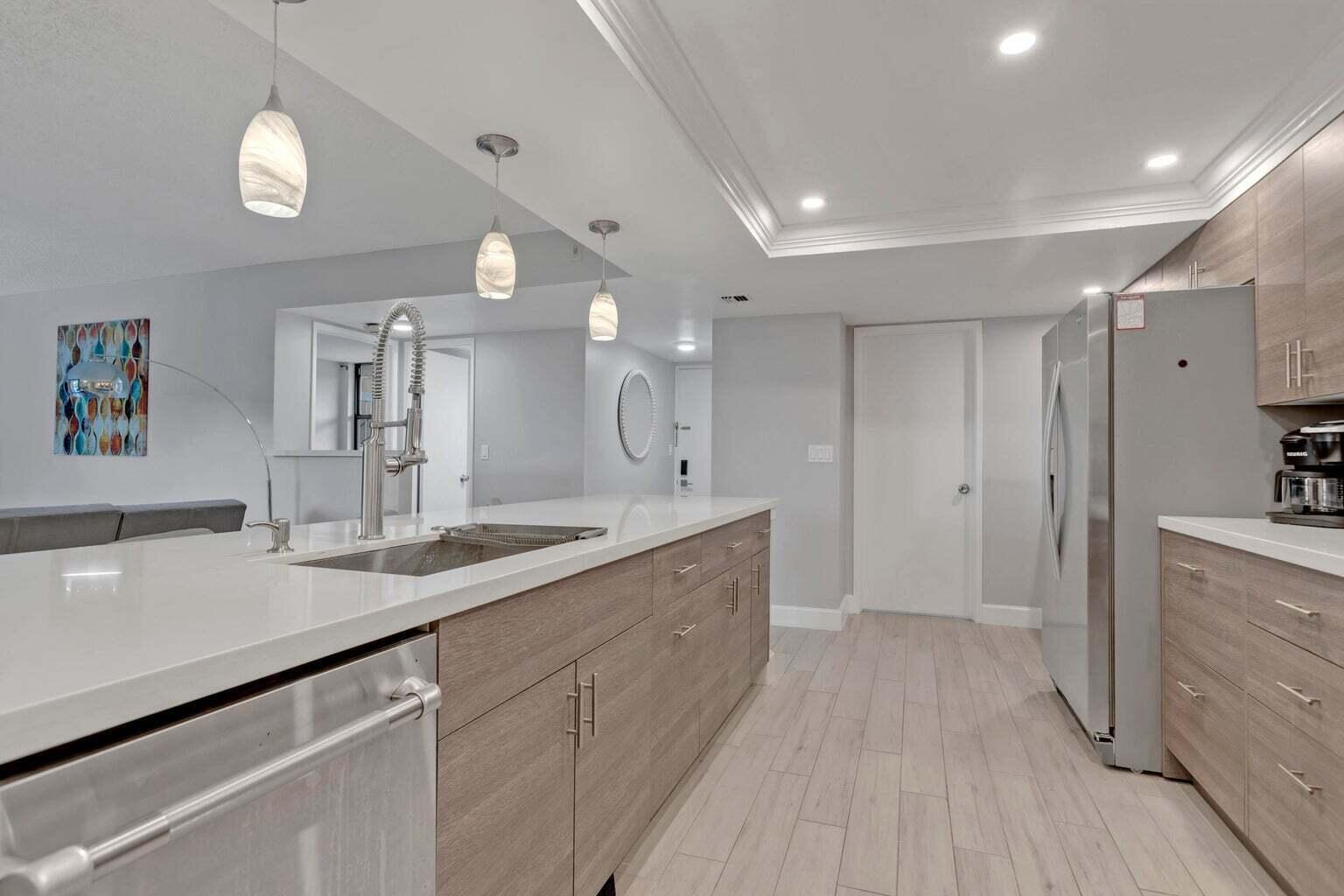 LAVERS DELRAY RACQUET CLUB CONDO - Residential Lease