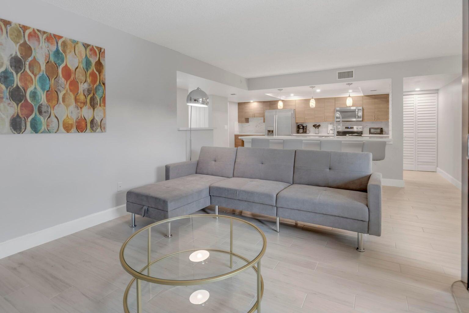 LAVERS DELRAY RACQUET CLUB CONDO - Residential Lease