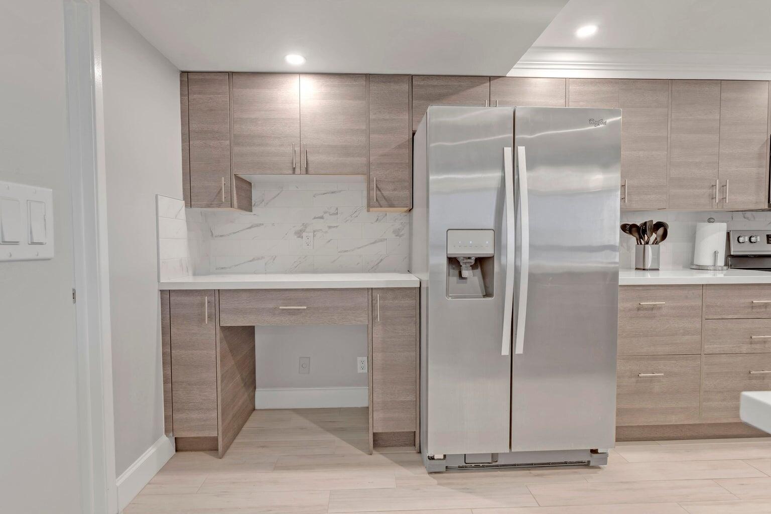 LAVERS DELRAY RACQUET CLUB CONDO - Residential Lease