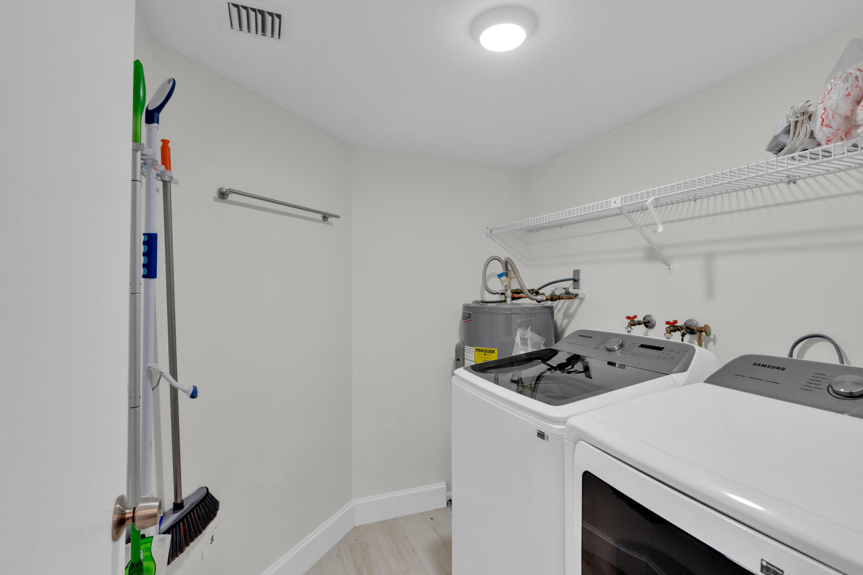 LAVERS DELRAY RACQUET CLUB CONDO - Residential Lease