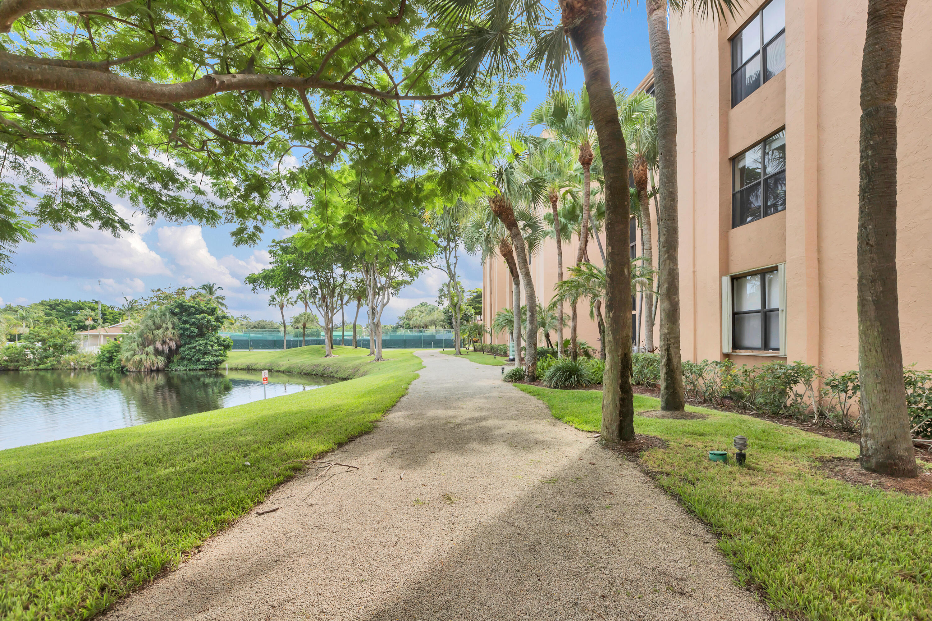 LAVERS DELRAY RACQUET CLUB CONDO - Residential Lease