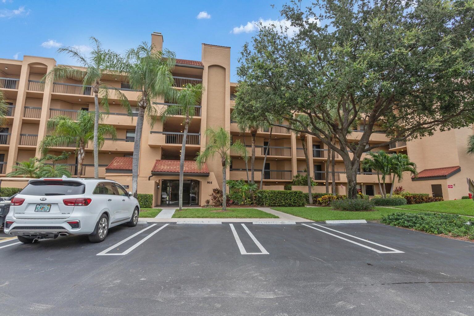 LAVERS DELRAY RACQUET CLUB CONDO - Residential Lease