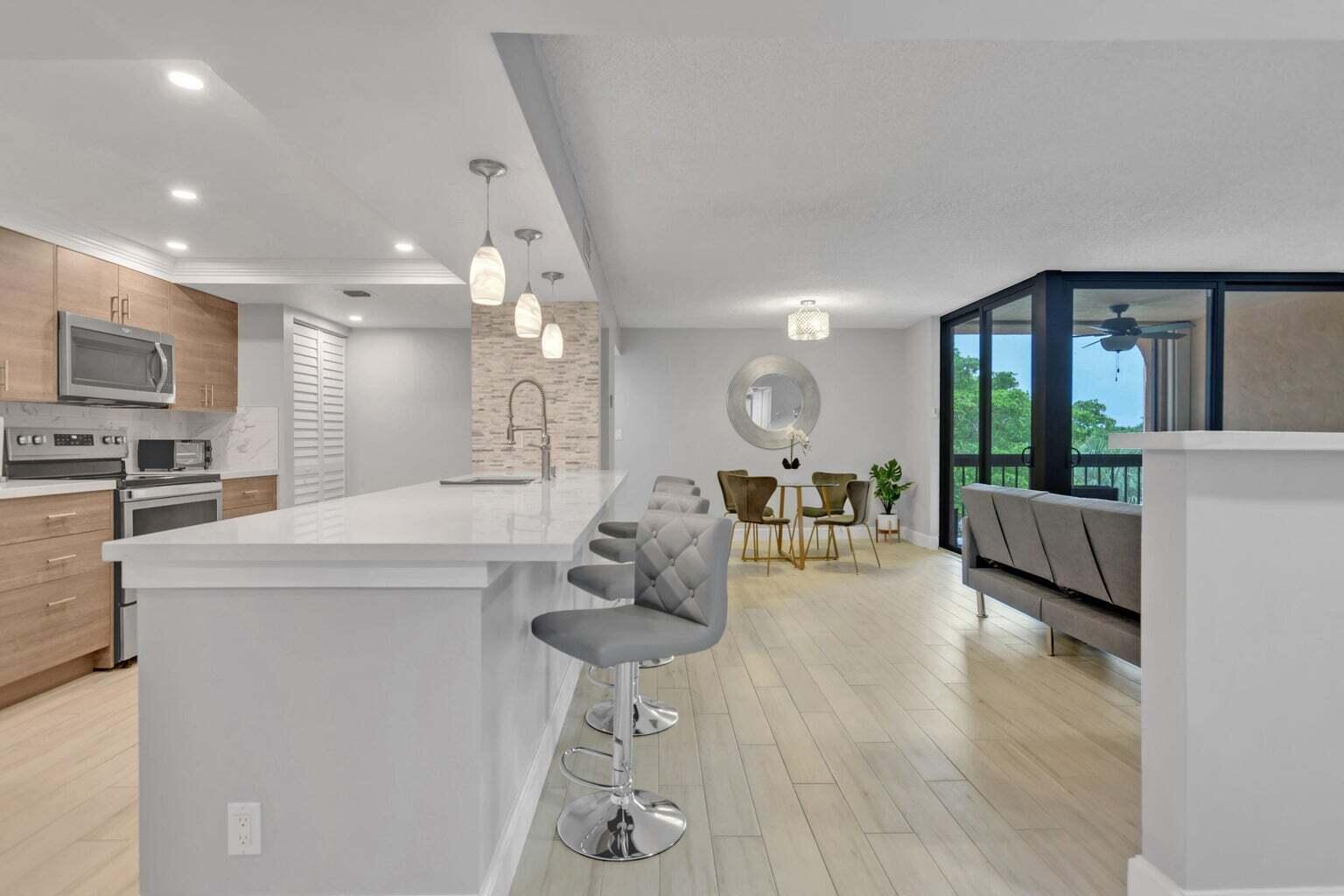 LAVERS DELRAY RACQUET CLUB CONDO - Residential Lease