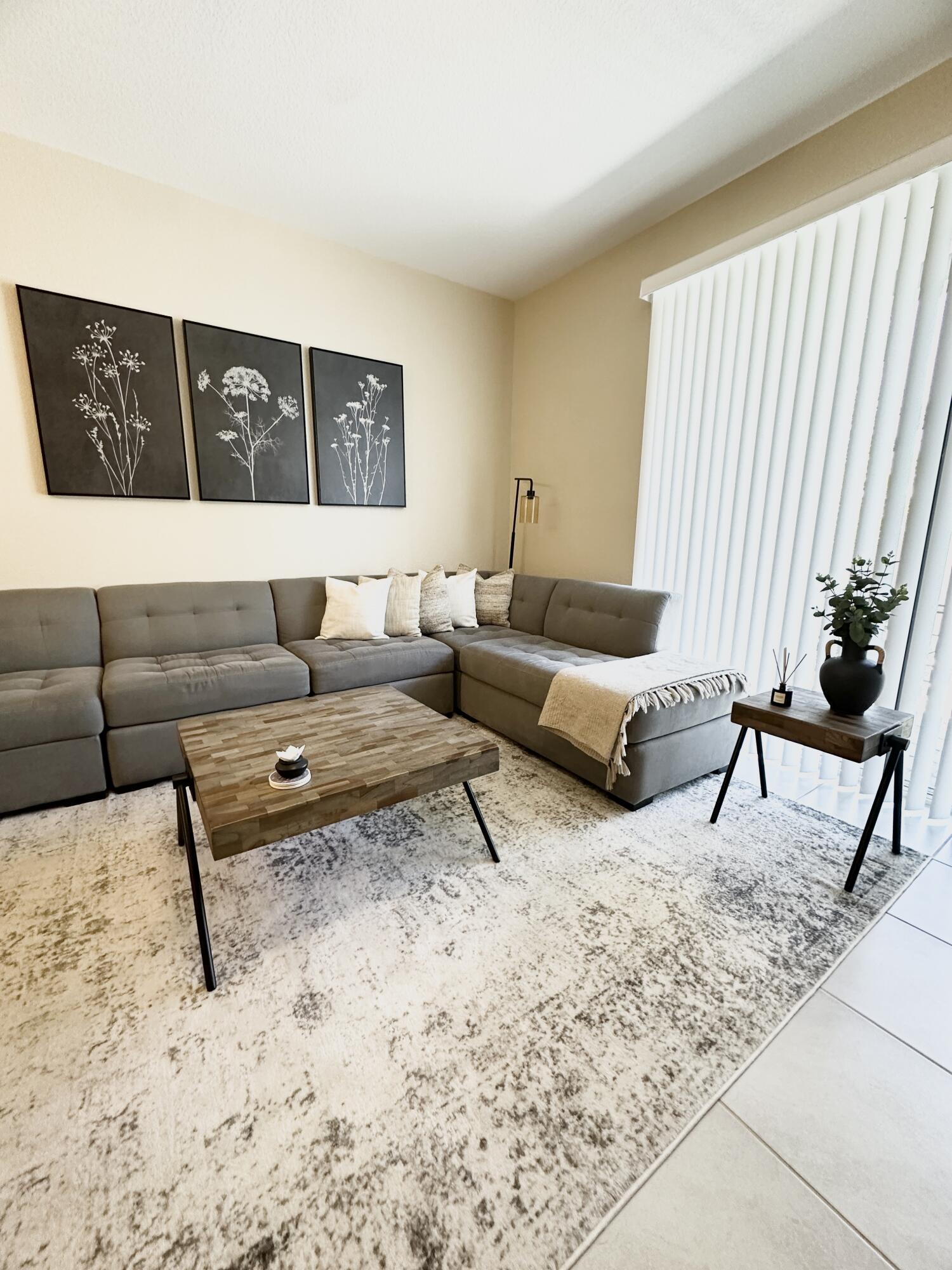 RIVIERA COVE - Residential Lease