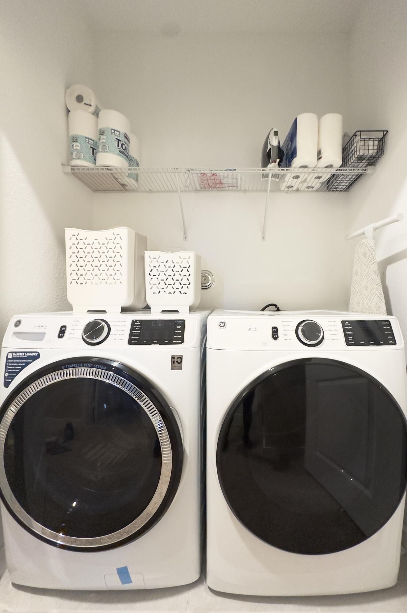 RIVIERA COVE - Residential Lease