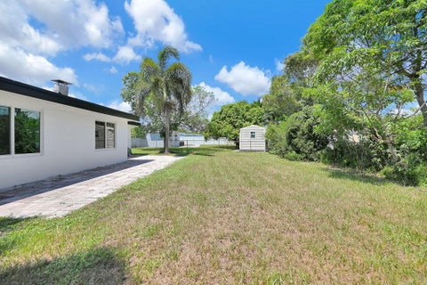 Tiny photo for 4723 NW 4TH Street, Plantation, FL 33317 (MLS # B26070023)