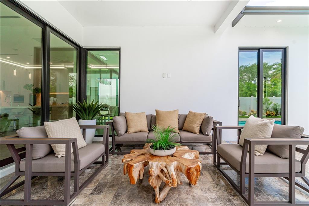 La Hacienda Delray - Residential