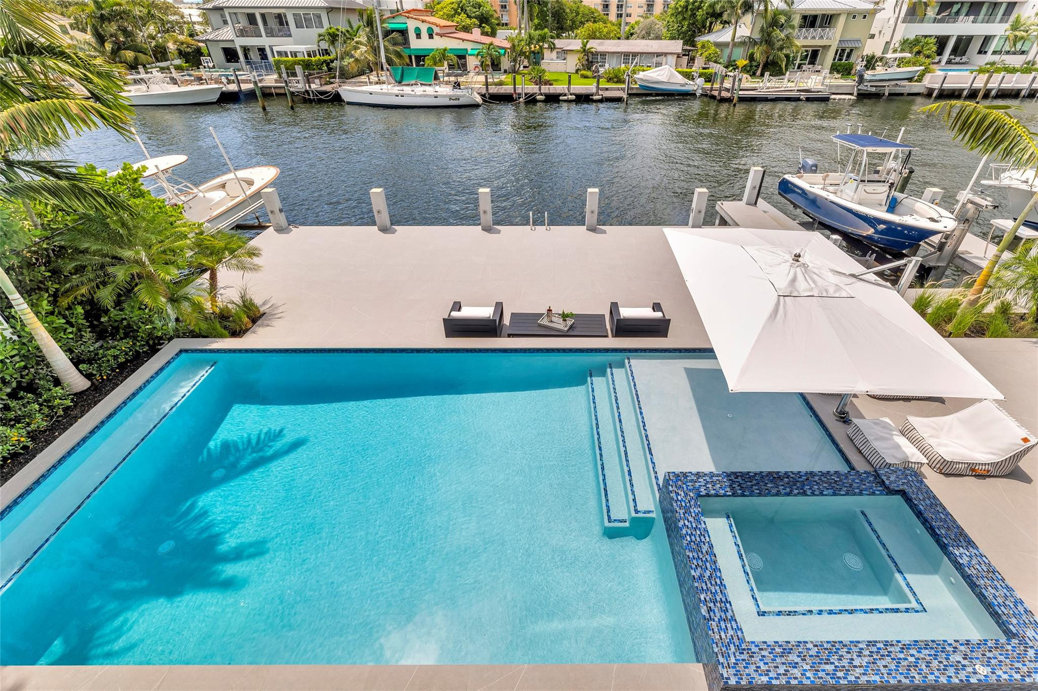 Lauderdale Harbors Sec A - Residential