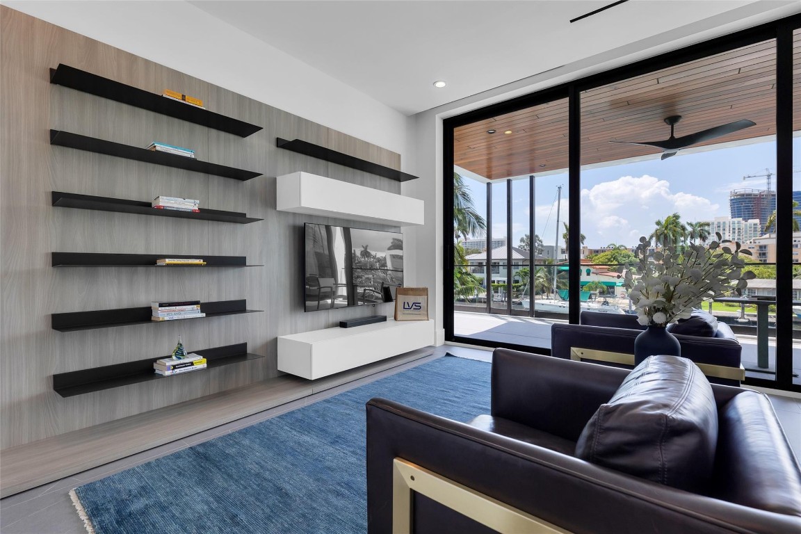 Lauderdale Harbors Sec A - Residential