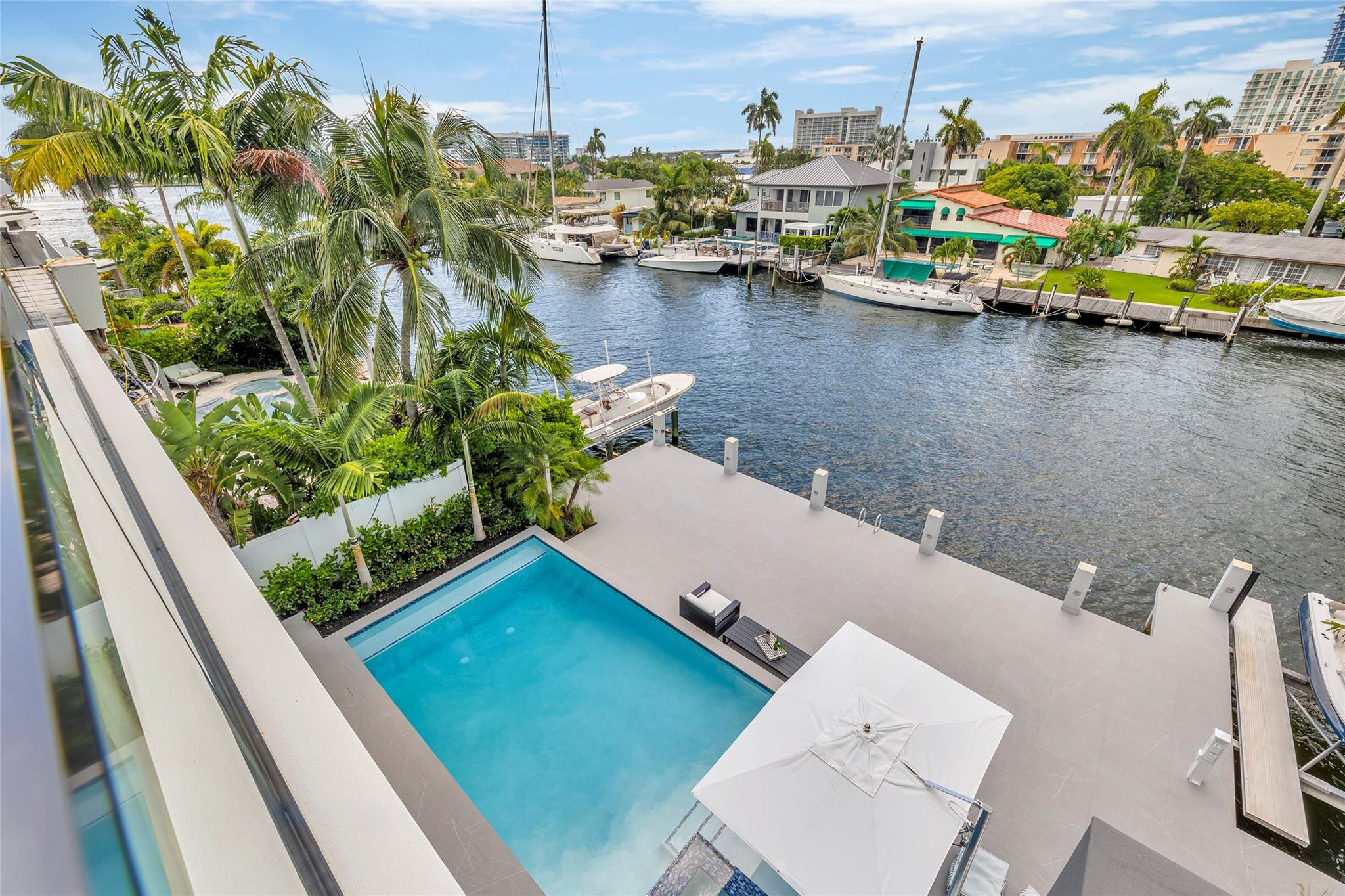 Lauderdale Harbors Sec A - Residential