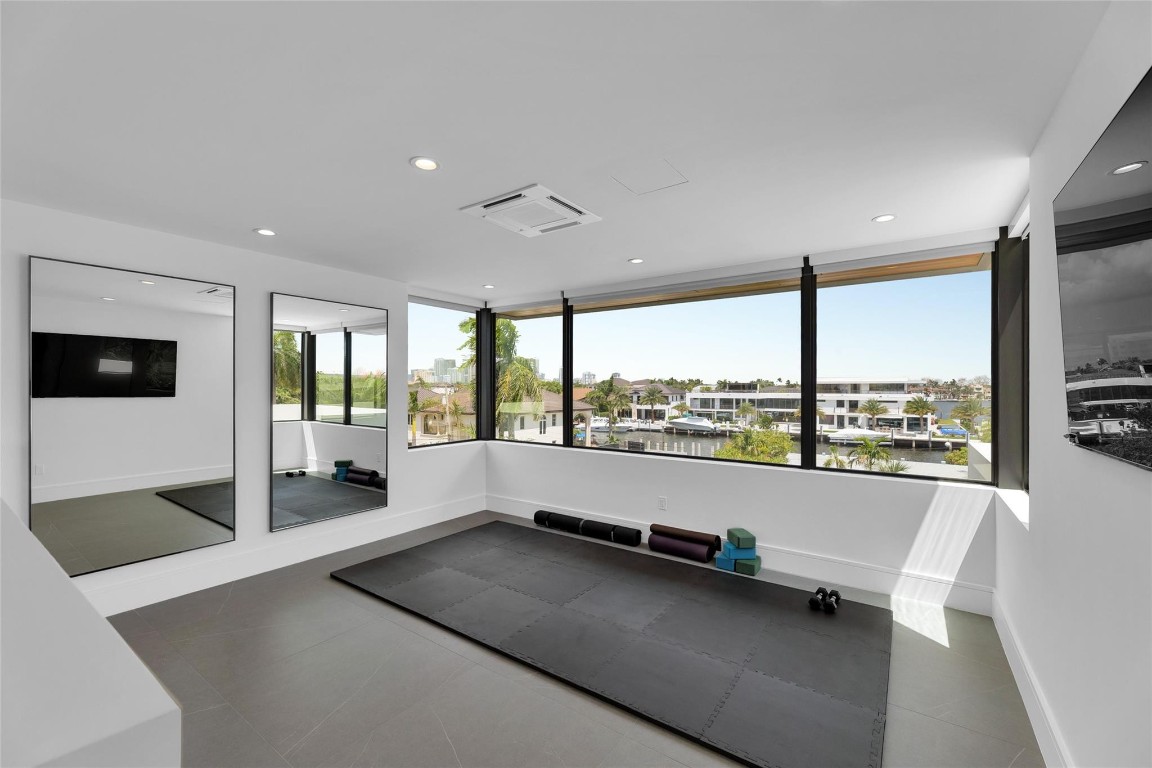 Lauderdale Harbors Sec A - Residential