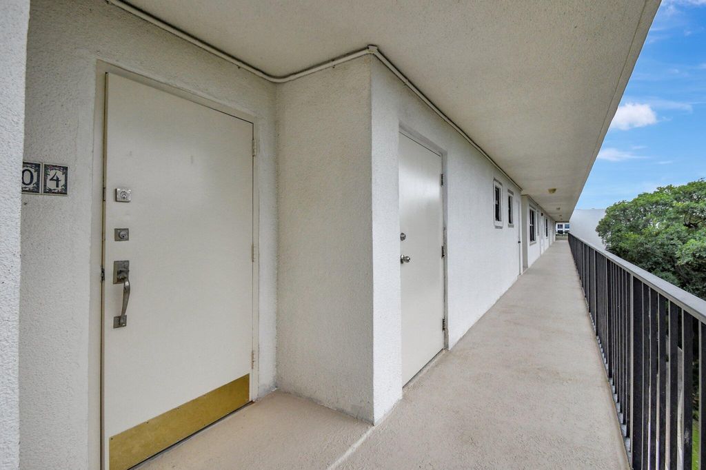 Photo of 277 N Ocean Boulevard #4040, Boca Raton, FL 33432 (MLS # R11028344)