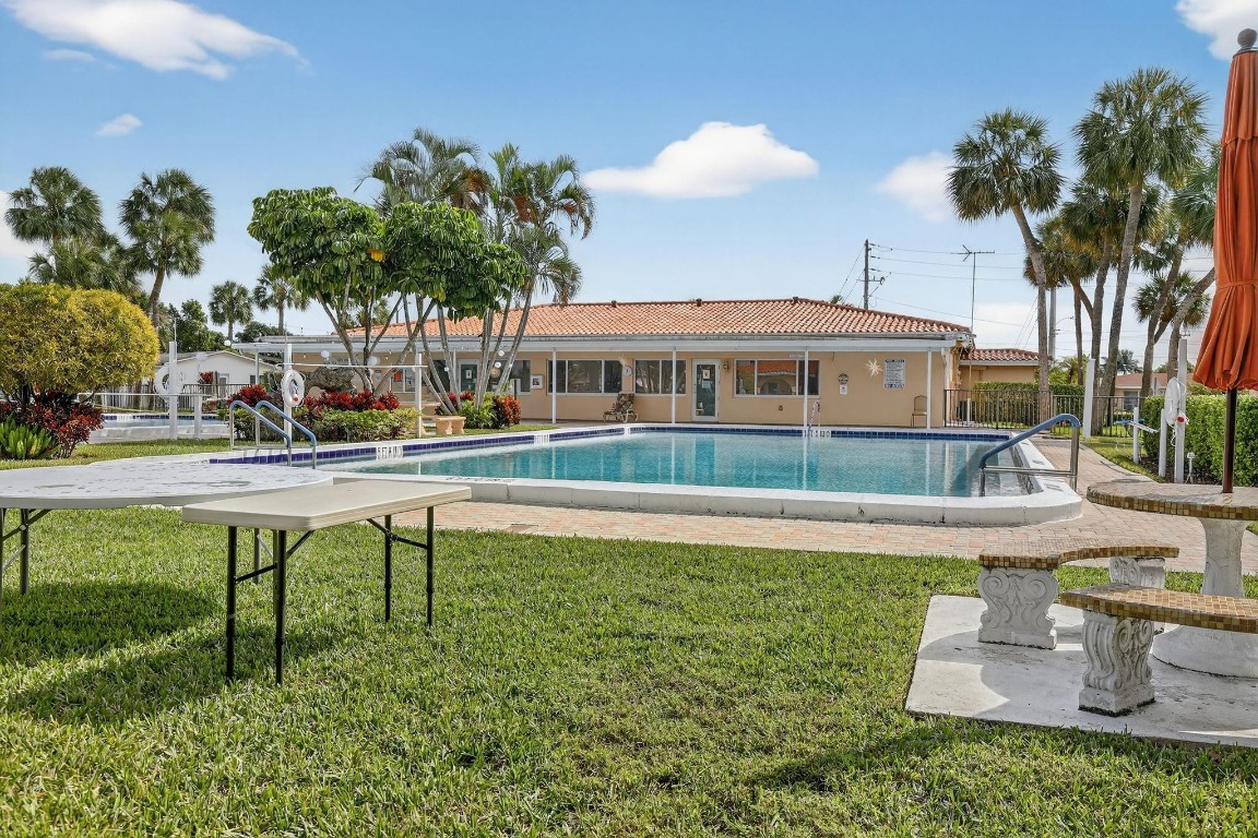 Mainlands Of Tamarac Lake - Residential