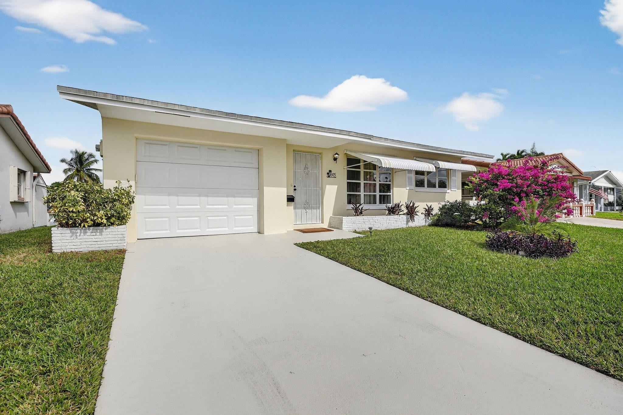 Mainlands Of Tamarac Lake - Residential
