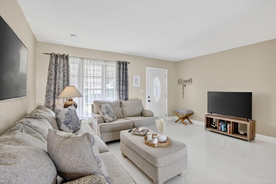 Mainlands Of Tamarac Lake - Residential