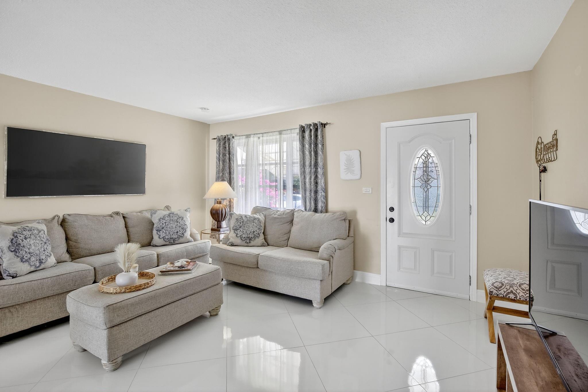 Mainlands Of Tamarac Lake - Residential