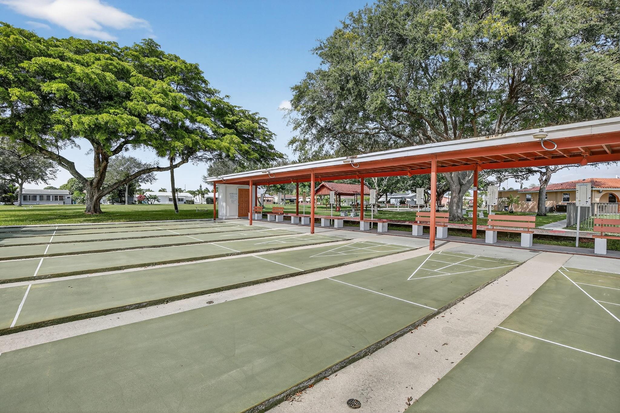 Mainlands Of Tamarac Lake - Residential