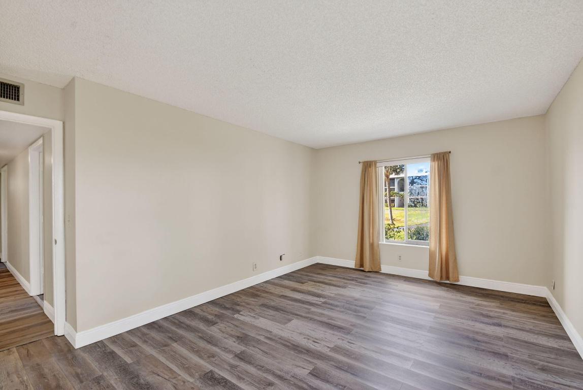 PALM CLUB VILLAGE I CONDO - Residential