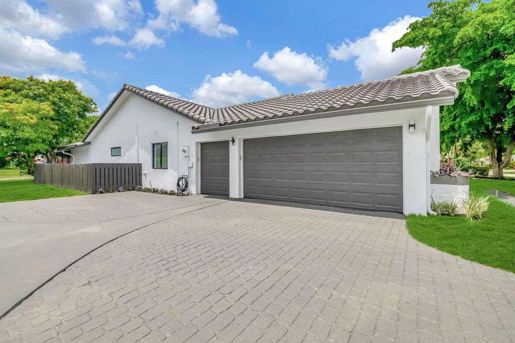 Photo of 11427 Boca Woods Lane, Boca Raton, FL 33428 (MLS # R11092430)