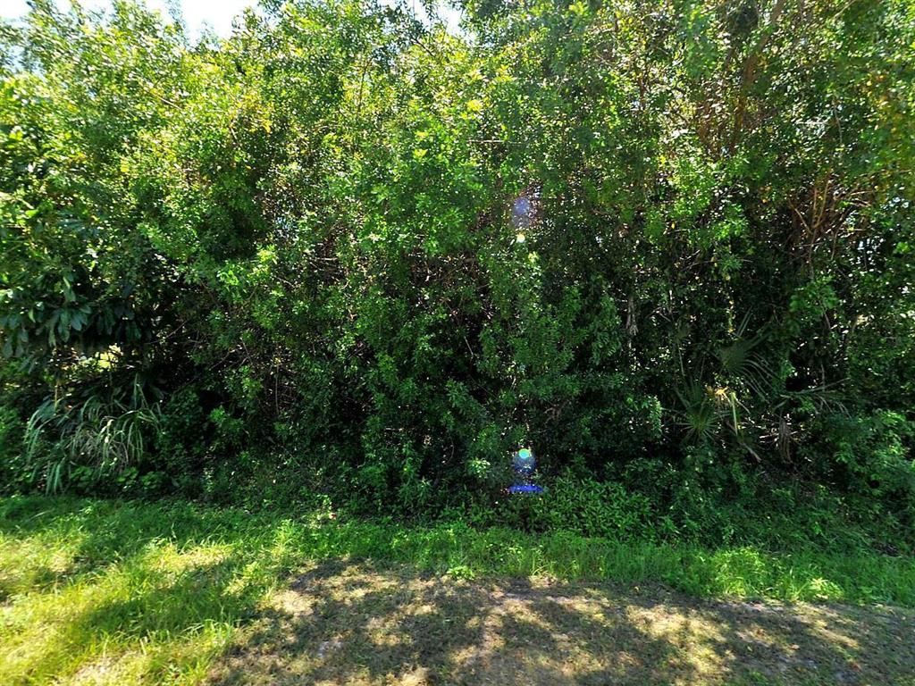 Photo of 6905 Santa Clara Boulevard, Fort Pierce, FL 34951 (MLS # R10690217)