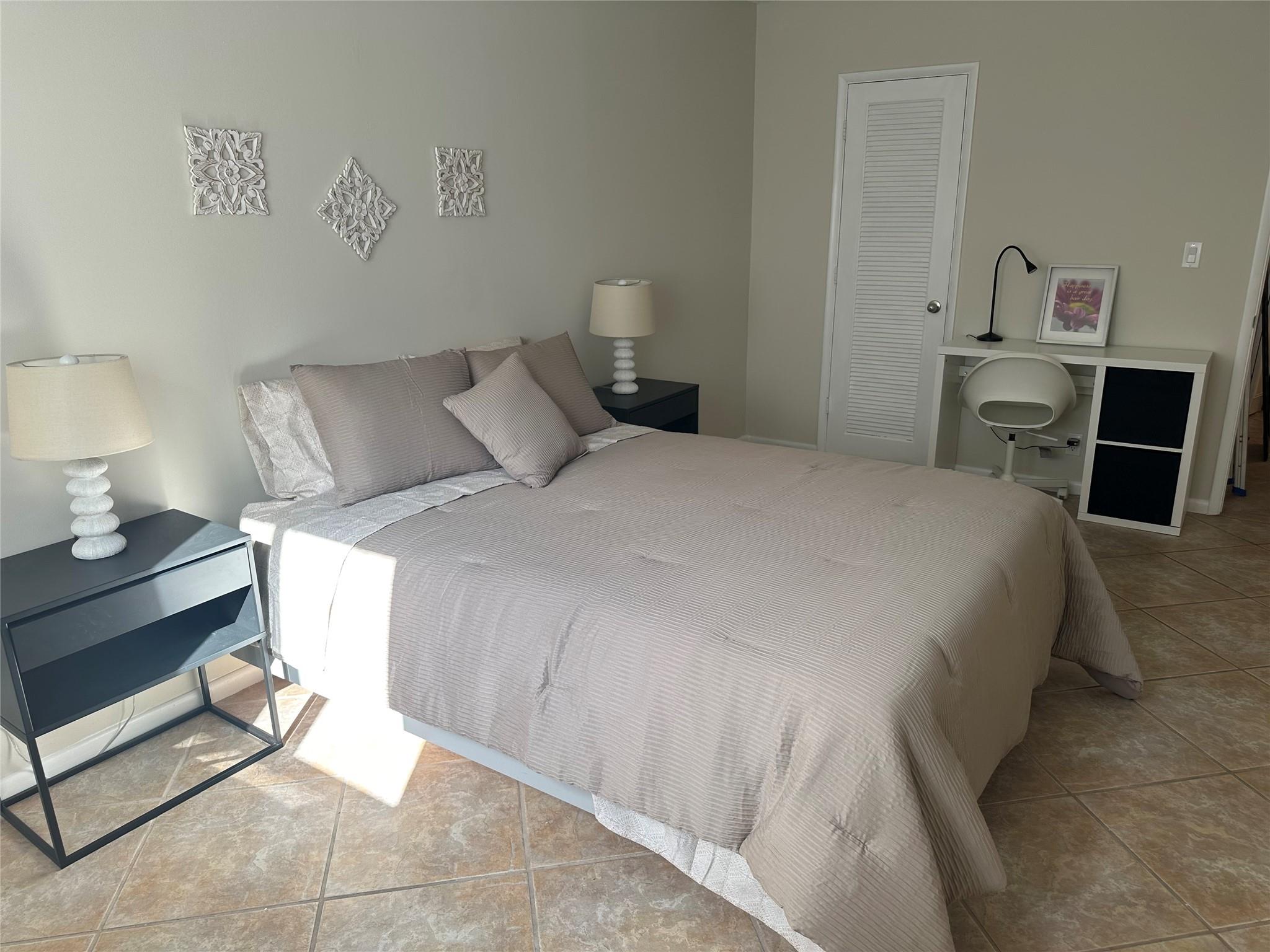 Barcelona Condo North Bld - Residential Lease