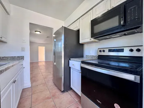 3221 NE 7th Avenue Unit A, Pompano Beach, FL MLS: R11072143