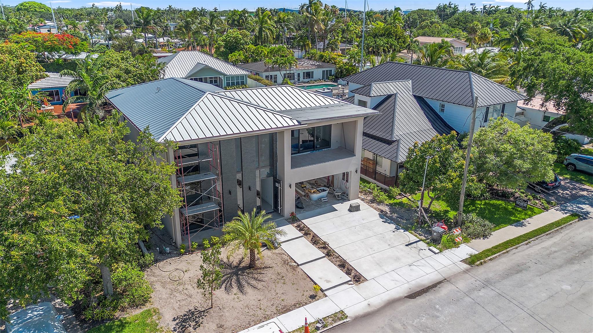 1308 Avocado Isle
